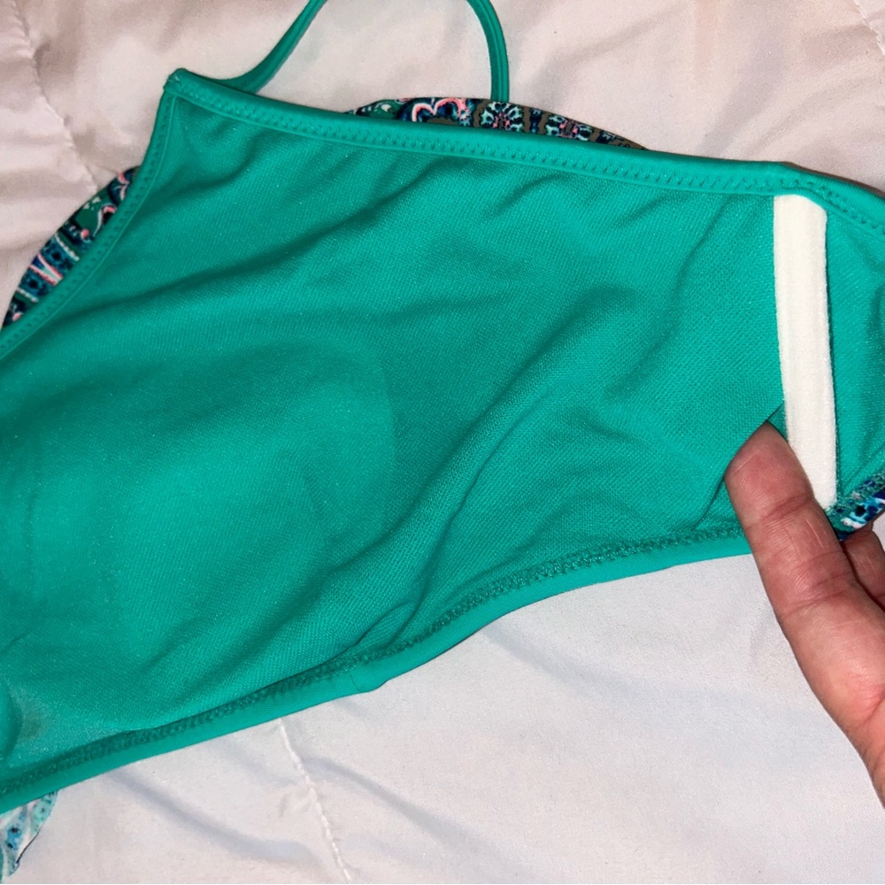 Bikini Top ๐ - Picture 6 of 9